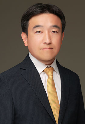 소속 변호사 김성진