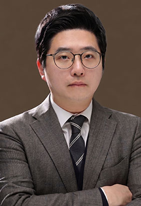 소속 변호사 이충원